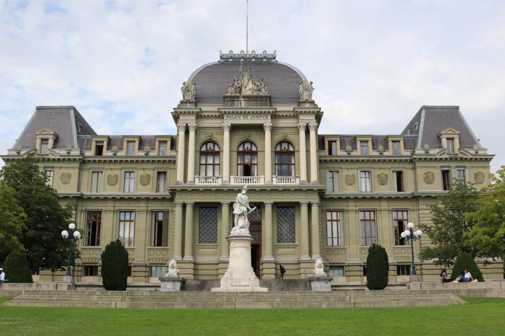 tribunal à Lausanne